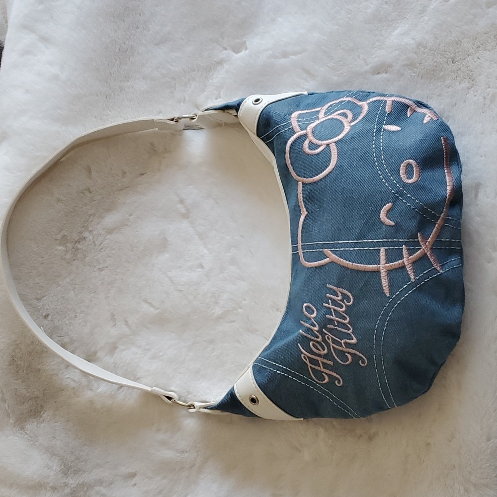 Adorable Shoulder Bag 🎀
